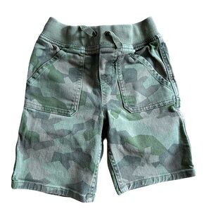 Hanna Andersson Boys Green Camo Shorts 5t